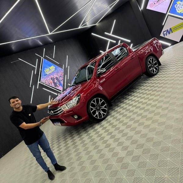 EDIÇÃO 600- TOYOTA HILUX CDSR 2017